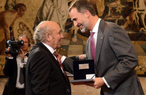 ep archivo jose antolin recibiendo el iii premio reino de espana a la trayectoria empresarial del ep archivo jose antolin recibiendo el iii premio reino de espana a la trayectoria empresarial del