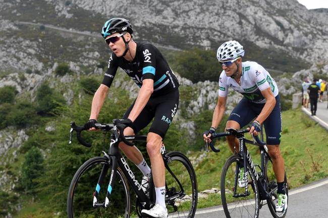 Chris Froome asciende los Lagos de Covadonga | GRAHAM WATSON - Archivo ep chris froome asciendelagoscovadonga