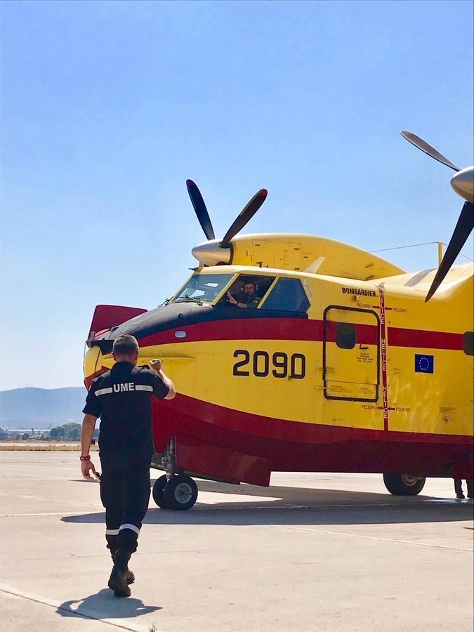 ep despegue del avion del 43 grupo del ejercito del aire para continuar con las labores de extincion ep despegue del avion del 43 grupo del ejercito del aire para continuar con las labores de extincion