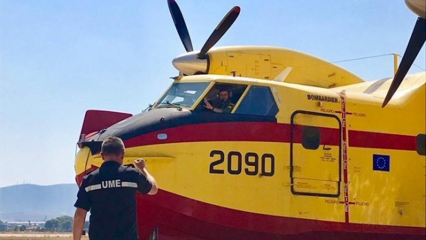 ep despegue del avion del 43 grupo del ejercito del aire para continuar con las labores de extincion