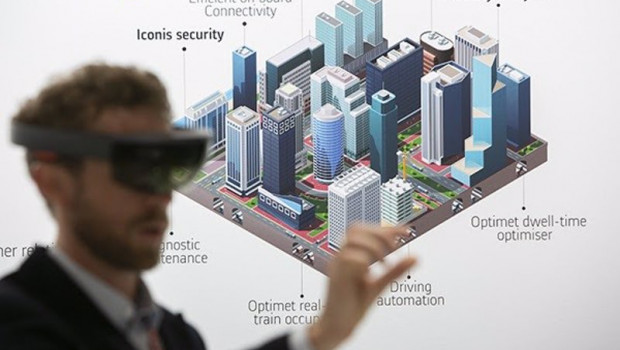 ep economia- unicaja banco y cluser smart city impulsan proyectos tecnologicos para ciudades verdes