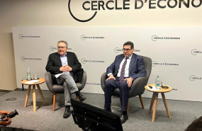 ep el premio nobel de economia 2025 philippe aghion y el miembro de la junta directiva del cercle ep el premio nobel de economia 2025 philippe aghion y el miembro de la junta directiva del cercle