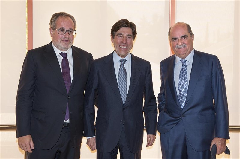 ep el presidente de sacyr manuel manrique carceller y moreno carretero