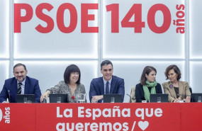 ep el secretario general del psoe pedro sanchez con algunos de los miembros dela ejecutiva federal