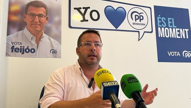 ep el senador del grupo parlamentario popular por alicante agustin almodobar ep el senador del grupo parlamentario popular por alicante agustin almodobar