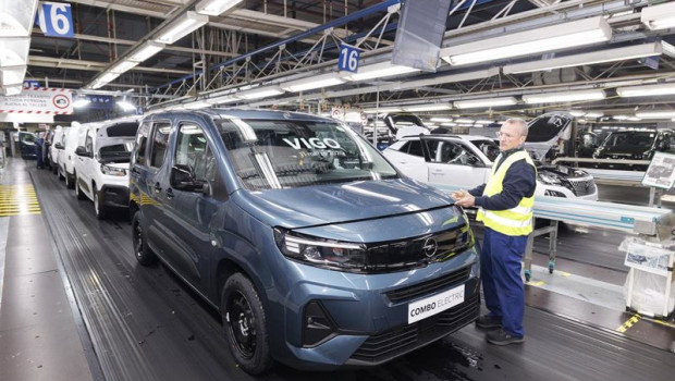 ep imagen de la cadena de produccion de stellantis vigo