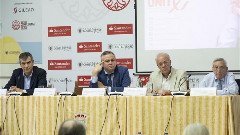 José Luis Rodríguez (PSOE), José María Antón (Ciudadanos) y Antonio Román (PP) en el curso 'Retos en salud pública para la enfermedad hepática: la enfermedad hepática y su contexto social'en los Cursos de Verano de la Universidad Complutense | GILEAD ep jose luis rodriguez psoe jose maria anton ciudadanos y antonio roman pp encurso retossalud publicala enfermedad hepatica la enfermedad hepaticasu contexto socialencursosveranola universidad complutense