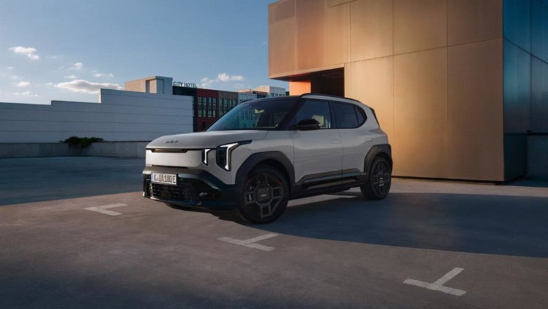 ep kia amplia la gama del ev2 con una version black line una bateria de mayor autonomia y acabado ep kia amplia la gama del ev2 con una version black line una bateria de mayor autonomia y acabado