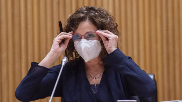 ep la ministra de hacienda maria jesus monterom en la comision de hacienda en el congreso de los