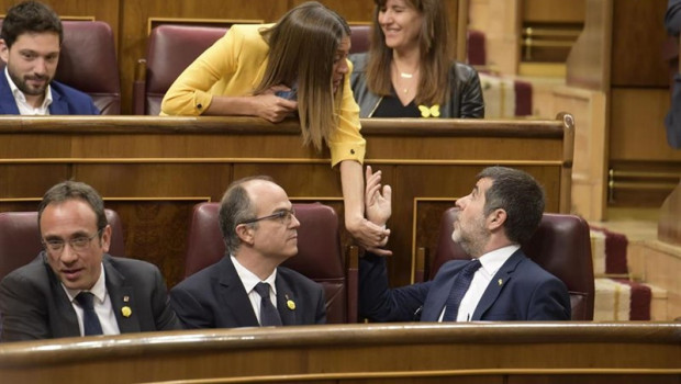 ep los diputados suspendidos cobraranun messueldocongresoconfirmanparlamentnopagaba