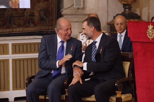 Los Reyes don Juan carlos y Felipe VI | TWITTER DE LA CASA REAL ep los reyes don juan carlosfelipe vi