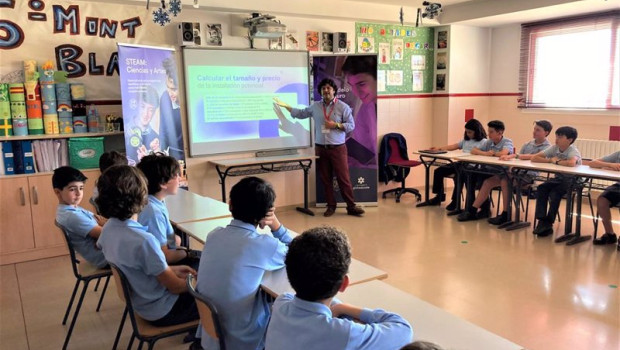 ep un experto de endesa x imparte una sesion formativa a los alumnos de los centros globeducate