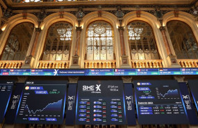 ep un panel del ibex 35 en el palacio de la bolsa a 27 de julio de 2023 en madrid espana el ibex 35