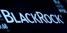 le logo et les informations de trading de blackrock a la bourse de new york le logo et les informations de trading de blackrock a la bourse de new york