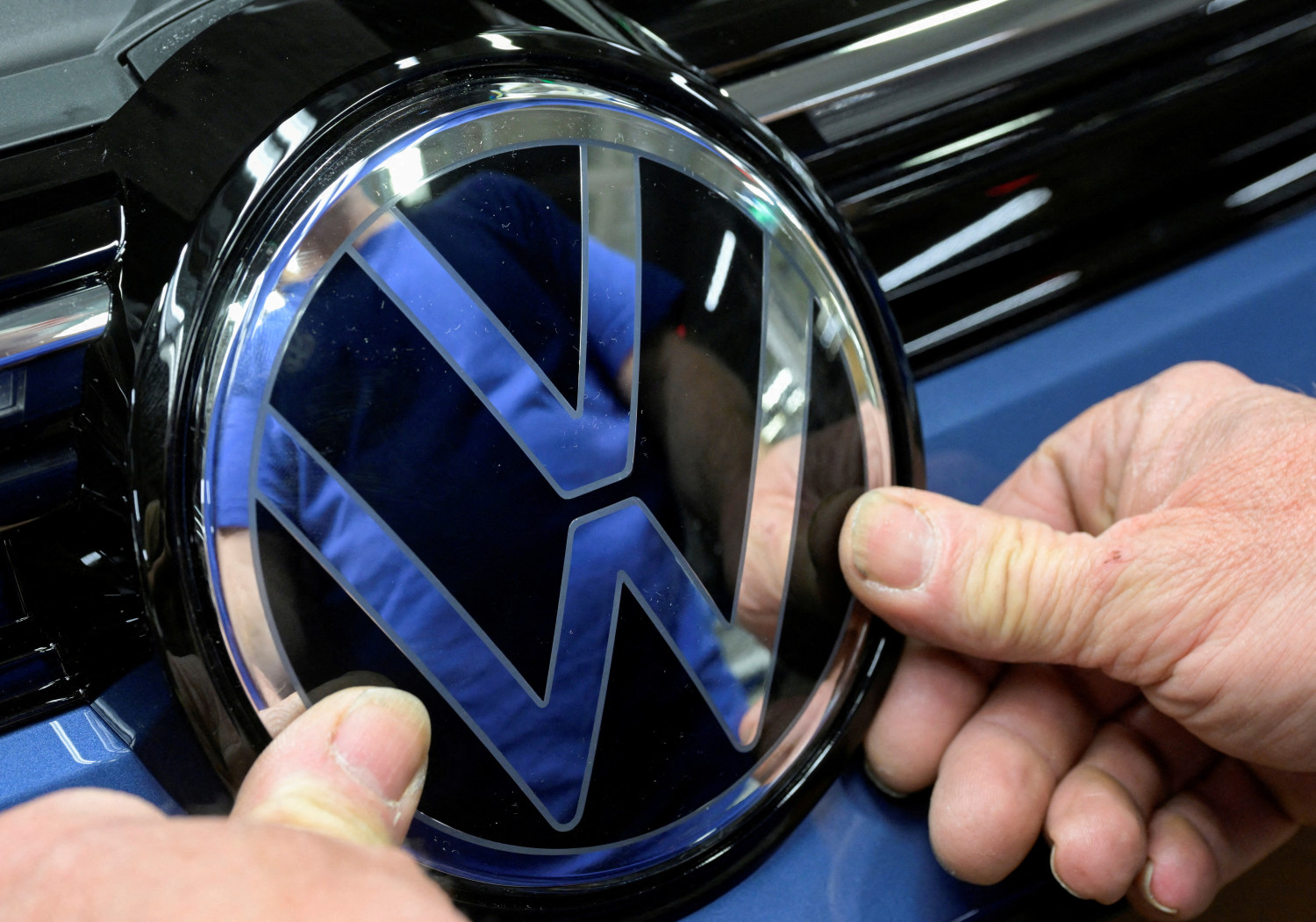 logo de volkswagen a son siege a wolfsburg 