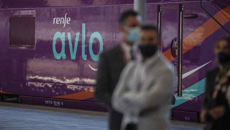 Archivo - El tren Avlo llega a la estación de Joaquín Sorrolla | Rober Solsona - Europa Press - Archivo ep archivo el tren avlo llega a la estacion de joaquin sorrolla