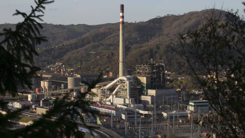 ep archivo   la central termica de lada en el concejo de langreo asturias donde iberdrola proyecta