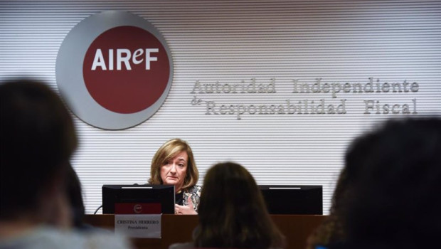 ep archivo la presidenta de la airef cristina herrero interviene durante una rueda de prensa de la ep archivo la presidenta de la airef cristina herrero interviene durante una rueda de prensa de la