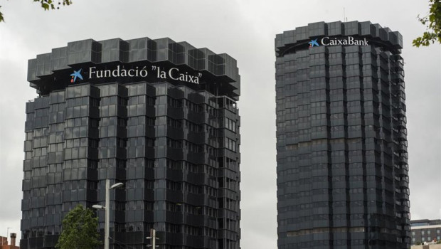 ep archivo   vista de la fachada de las torres la caixa en barcelona