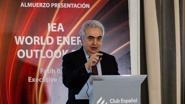 ep el director ejecutivo de la agencia internacional de la energia aie fatih birol en el acto de