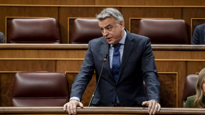 ep el presidente del partido popular del pais vasco javier de andres interviene durante la sesion ep el presidente del partido popular del pais vasco javier de andres interviene durante la sesion