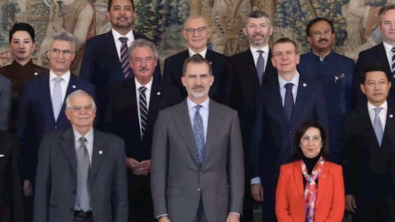 ep el rey felipe vi primera fila 2i el alto representante de asuntos exteriores y seguroidad de la
