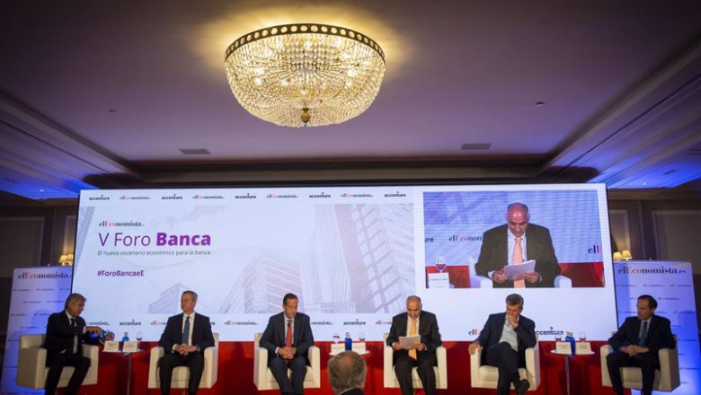 ep i d el director general de servicios financieros de accenture y los ceos de sabadell caixabank ep i d el director general de servicios financieros de accenture y los ceos de sabadell caixabank