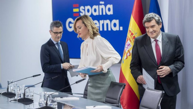 ep i d el ministro de la presidencia felix bolanos la ministra de educacion y portavoz del gobierno