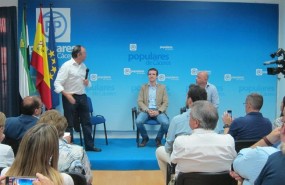 ep pablo casadoreuneafiliadoscaceresla campanalas primarias