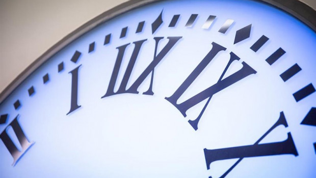 ep reloj de la puerta del sol o reloj de gobernacion de la casa de correos que todos los anos da las