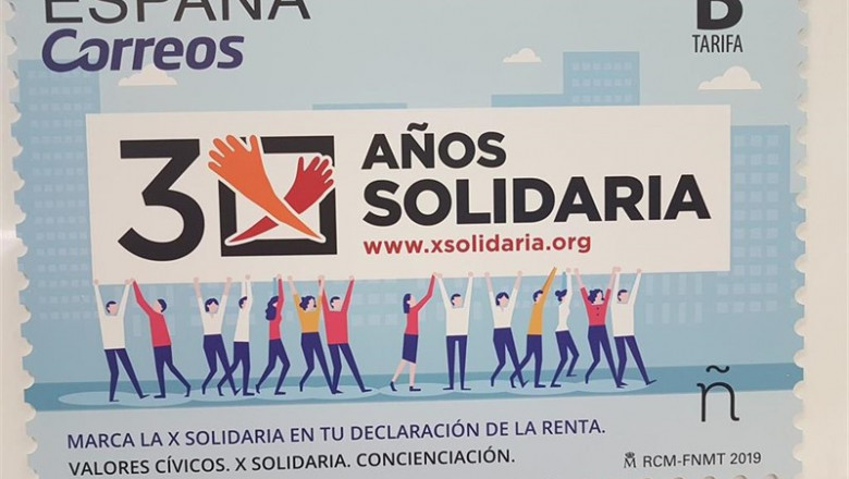 ep sellocorreoslos 30 anosla x solidaria