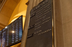 ep un cartel informativo en el palacio de la bolsa a 12 de febrero de 2024 en madrid espana