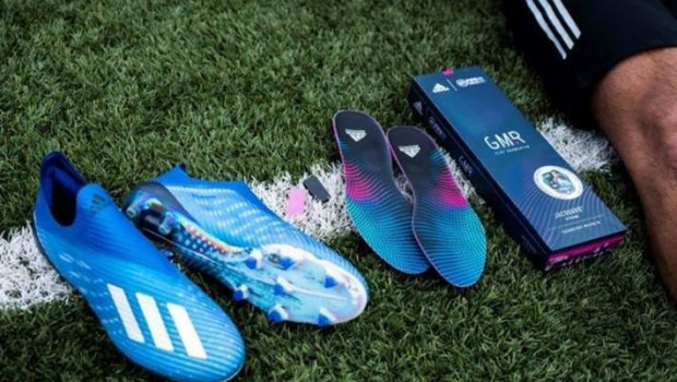 ep adidas gmr sistema de calzado inteligente que traslada estadisitcas del mundo real al videojuego