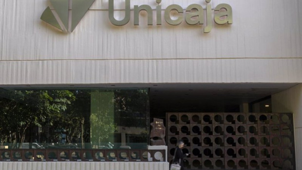 ep archivo 8m unicaja vuelve a unirse a la fundacion adecco para impulsar el empleo de mujeres en ep archivo 8m unicaja vuelve a unirse a la fundacion adecco para impulsar el empleo de mujeres en
