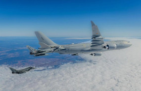 ep archivo   airbus a330 mrtt abasteciendo combustible durante el vuelo