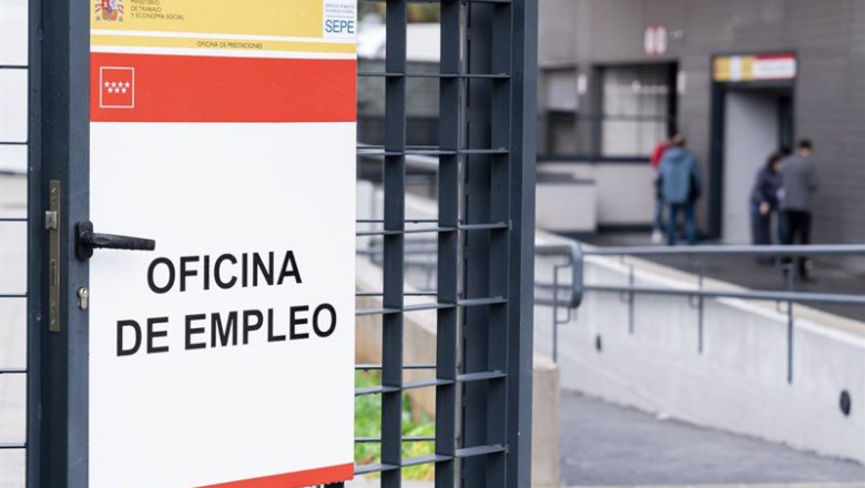 ep archivo entrada a la nueva oficina de empleo ep archivo entrada a la nueva oficina de empleo