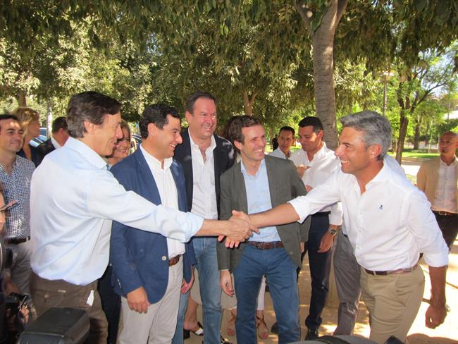 Casado con Moreno y otros dirigentes del PP en Córdoba | EUROPA PRESS ep casadomorenootros dirigentesppcordoba