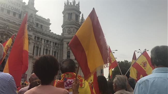 Cientos de madrileños claman por una España "unida" | EUROPA PRESS ep cientosmadrilenos clamanuna espana unida