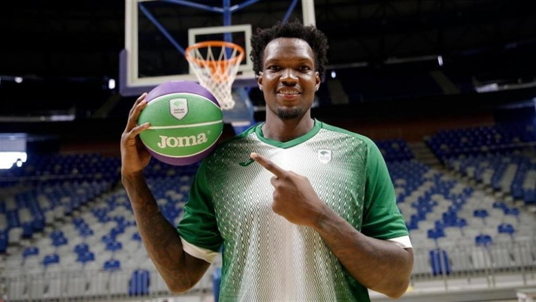 Deon Thompson, presentado en el Unicaja | UNICAJA ep deon thompson presentadounicaja