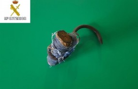 ep garfioquedetenido intento atacarlos guardias civiles