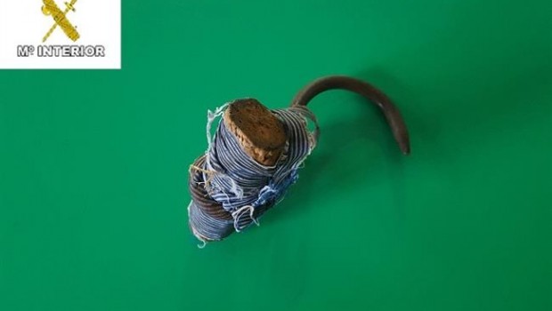 ep garfioquedetenido intento atacarlos guardias civiles