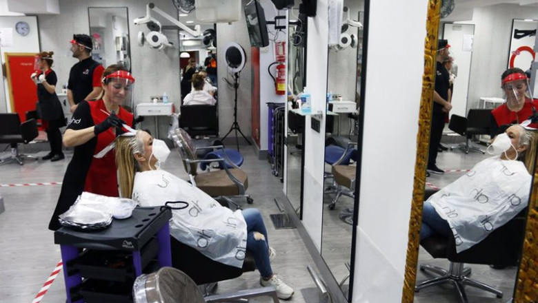 ep interior de una peluqueria