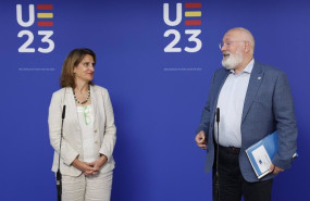 ep la vicepresidenta tercera teresa ribera y el vicepresidente de la ue para el pacto verde frans
