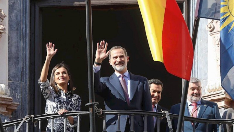 Los reyes en el balcón del Museo histórico Municipal. Écija (Sevilla) a seis de febrero del 2020 | María José López - Europa Press ep los reyes en el balcon del museo historico municipal ecija sevilla a seis de febrero del 2020