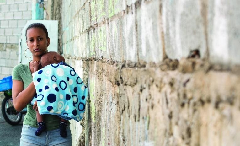 ep mujer con su hijo en republica dominicana ep mujer con su hijo en republica dominicana