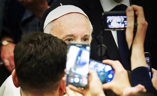 El Papa Francisco, fotografiado por los fieles durante una audiencia | INSTAGRAM ep papa francisco fotografiadolos fieles duranteaudiencia