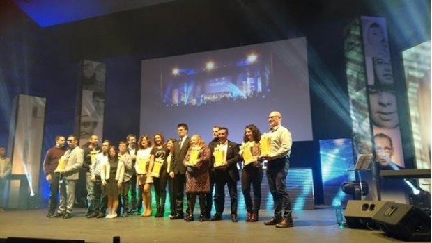 ep premios escuchame