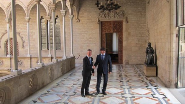 ep presidentecatalunya carles puigdemont ylehendakari inigo urkullu