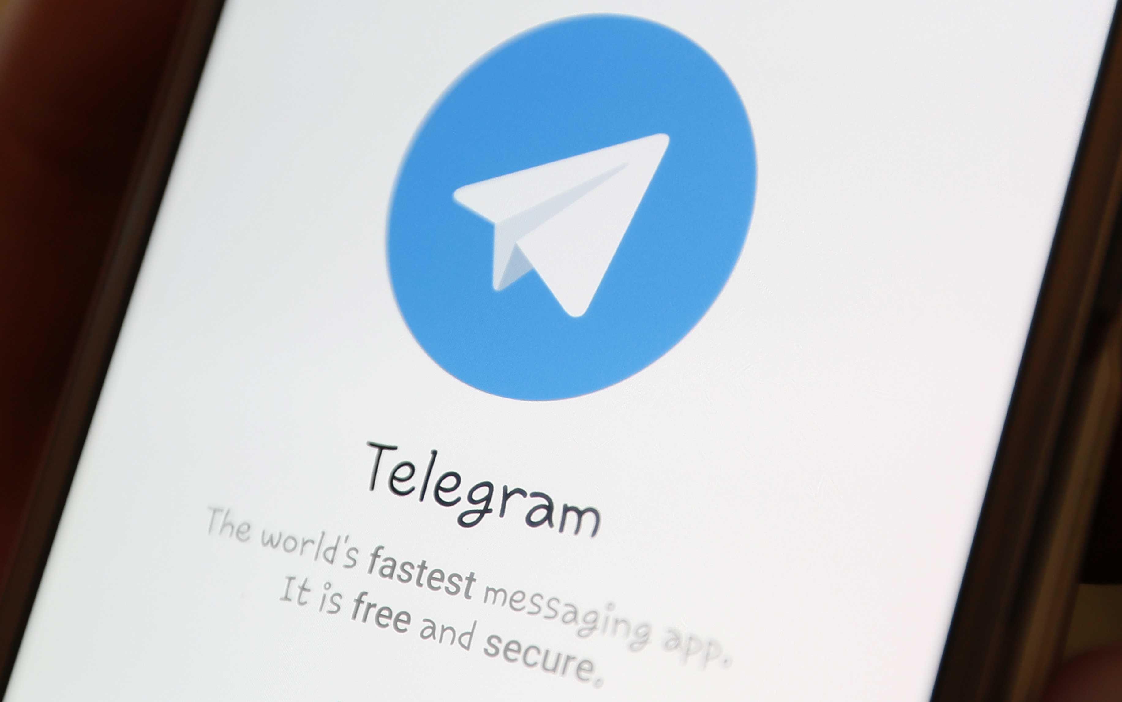 le-president-iranien-condamne-l-interdiction-de-la-messagerie-telegram