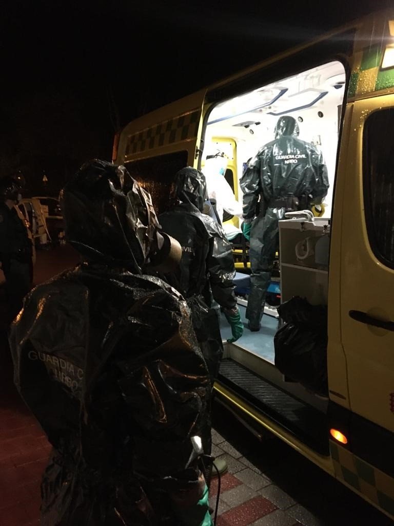 ep agentes de la guardia civil localizan y reingresan a un paciente positivo en coronavirus en ep agentes de la guardia civil localizan y reingresan a un paciente positivo en coronavirus en